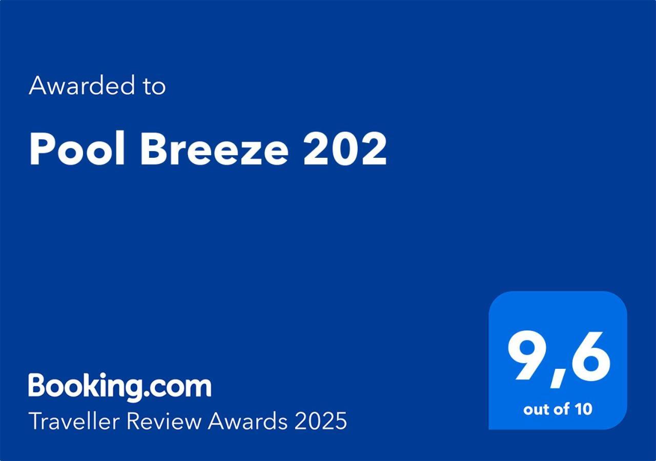 Pool Breeze 202 Apartment
